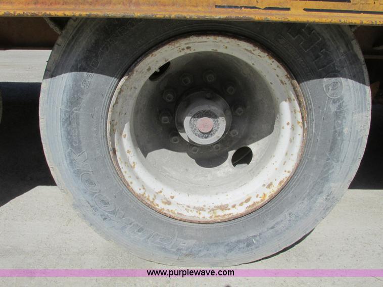 image for item F4456 2000 Trail-Eze lowboy 32' trailer