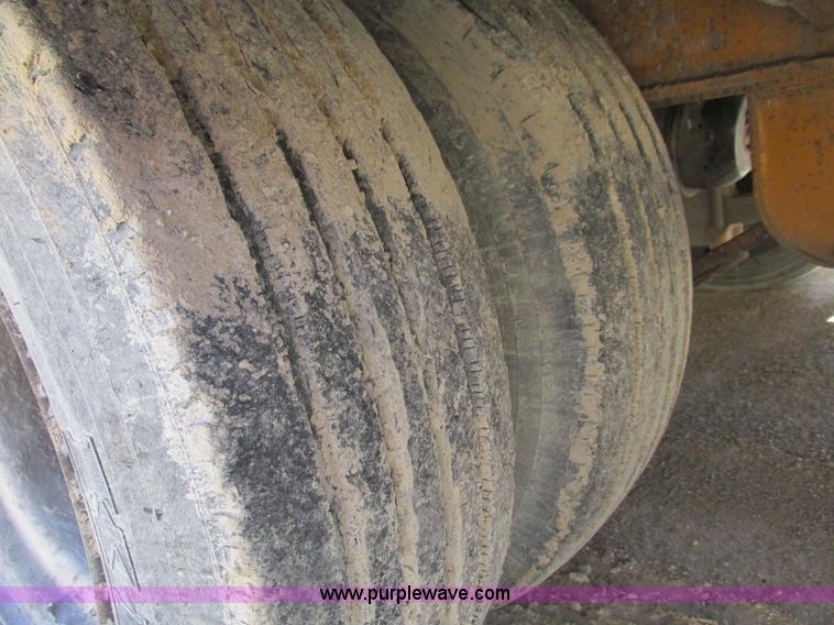 image for item F4456 2000 Trail-Eze lowboy 32' trailer