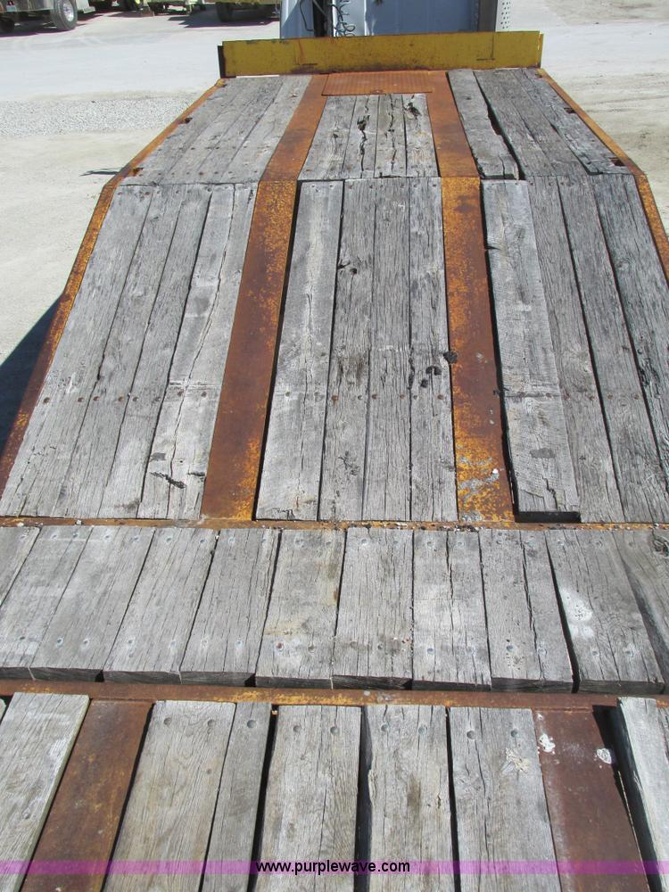 image for item F4456 2000 Trail-Eze lowboy 32' trailer