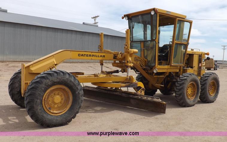 image for item F6471 1975 Caterpillar 120G articulated motor grader