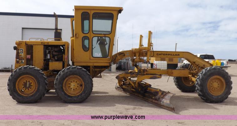 image for item F6471 1975 Caterpillar 120G articulated motor grader