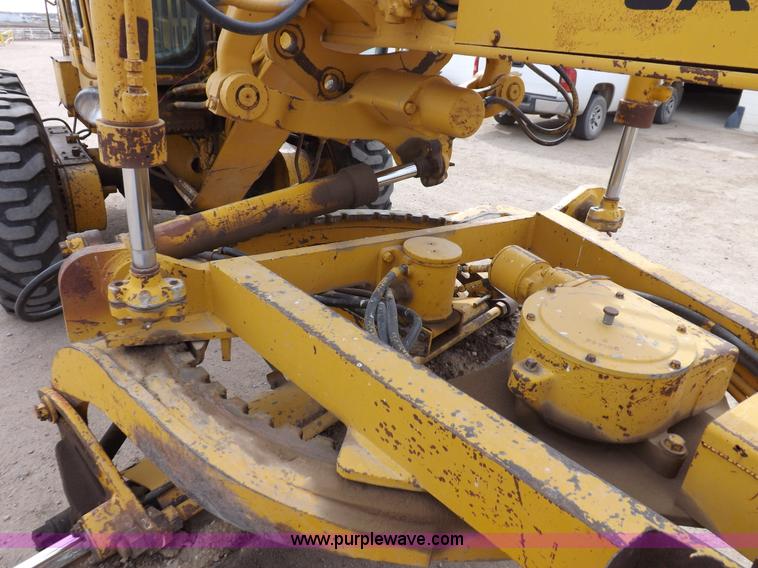 image for item F6471 1975 Caterpillar 120G articulated motor grader