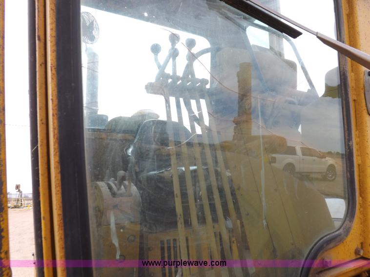 image for item F6471 1975 Caterpillar 120G articulated motor grader