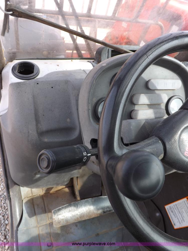 image for item F6475 2003 Manitou MLT523T telehandler