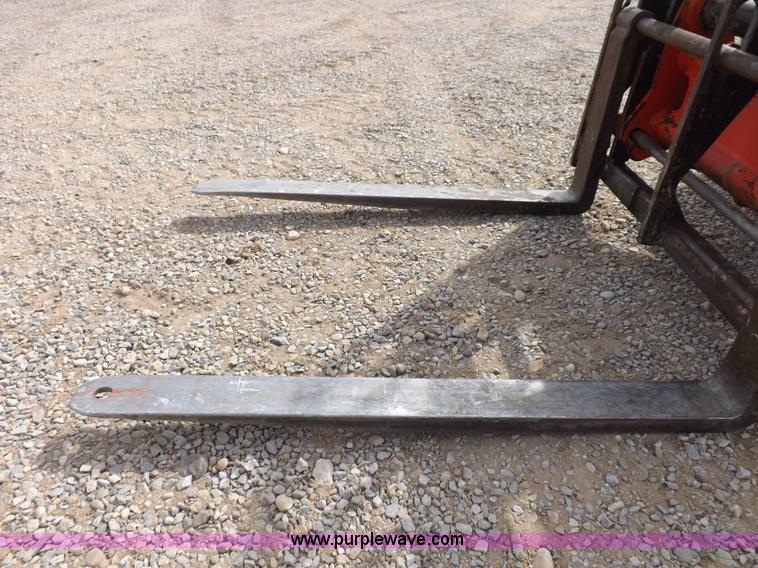 image for item F6475 2003 Manitou MLT523T telehandler