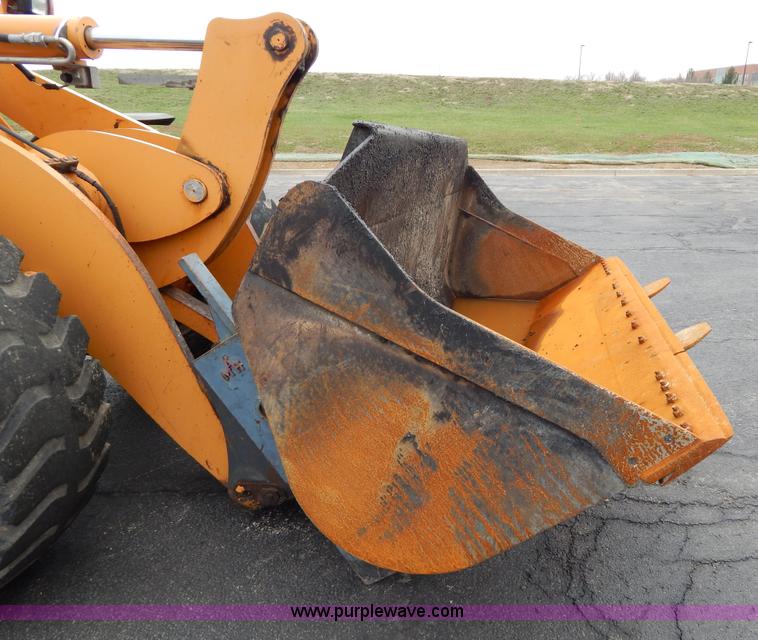 image for item G3078 2004 Case 621D wheel loader