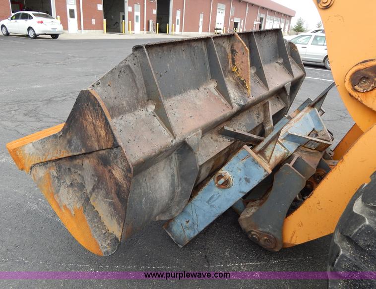 image for item G3078 2004 Case 621D wheel loader