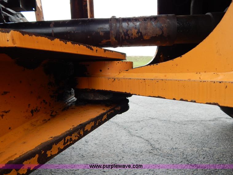 image for item G3078 2004 Case 621D wheel loader