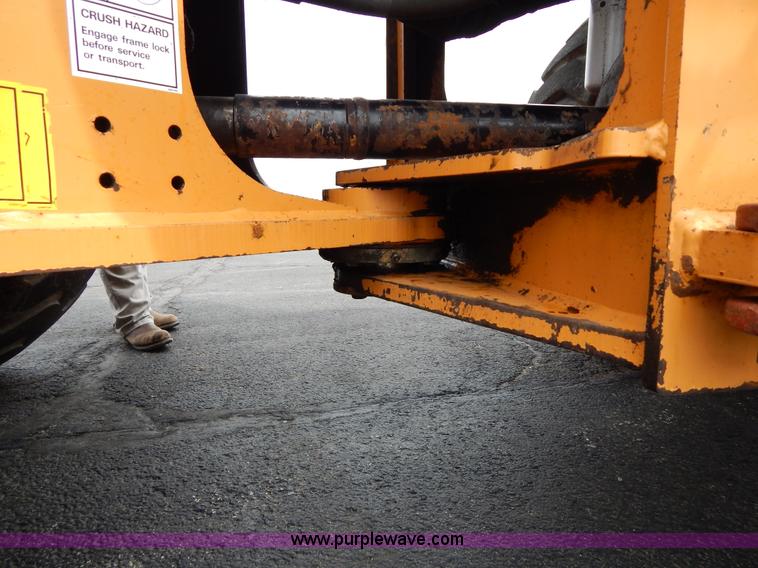 image for item G3078 2004 Case 621D wheel loader