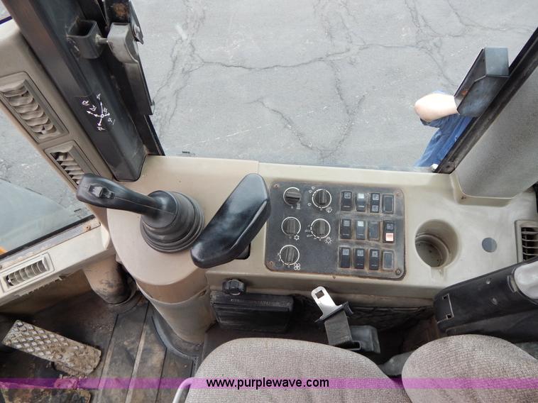 image for item G3078 2004 Case 621D wheel loader