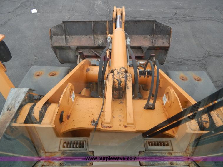 image for item G3078 2004 Case 621D wheel loader