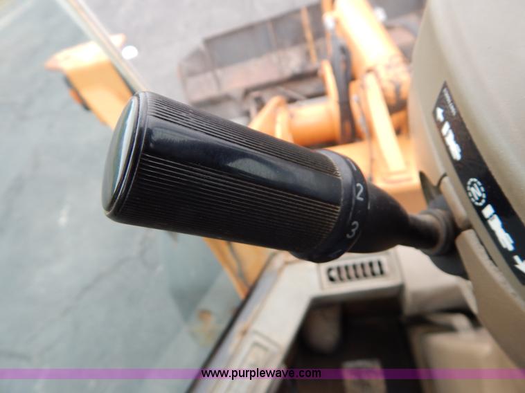 image for item G3078 2004 Case 621D wheel loader