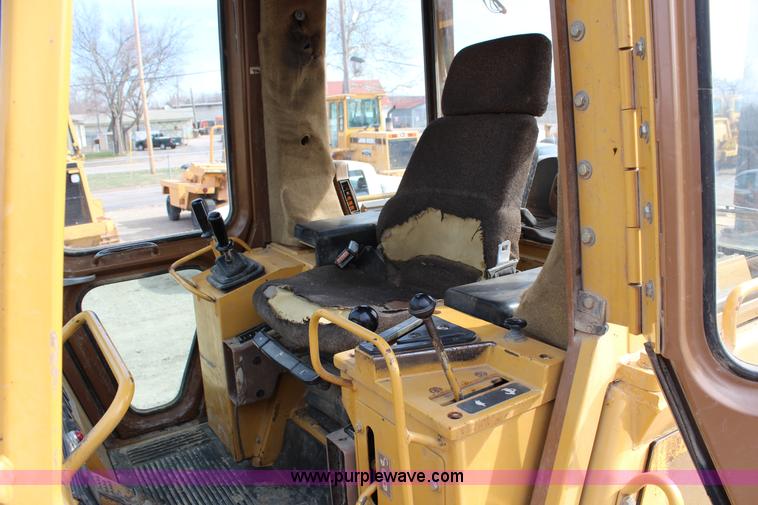 image for item G5350 1995 Caterpillar 963B track loader