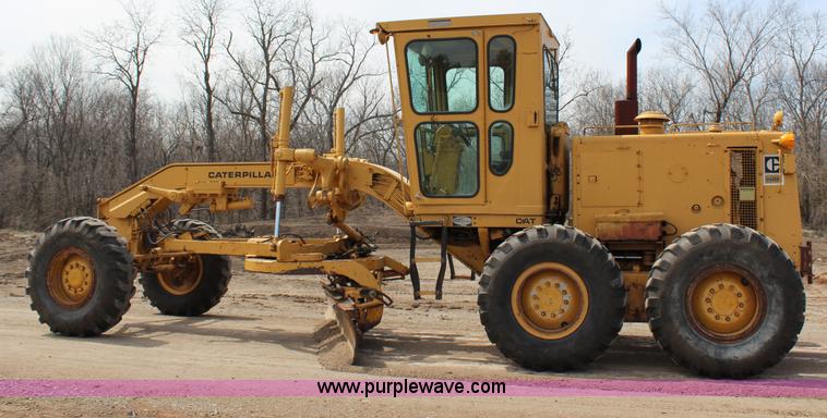 image for item G5453 1977 Caterpillar 140G articulated motor grader