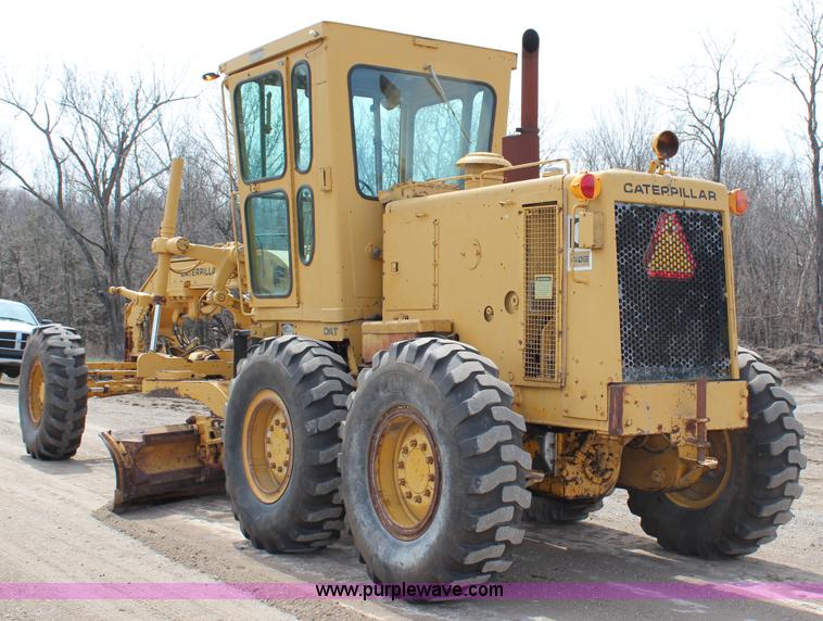 image for item G5453 1977 Caterpillar 140G articulated motor grader