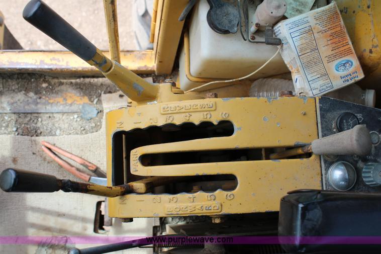 image for item G5453 1977 Caterpillar 140G articulated motor grader