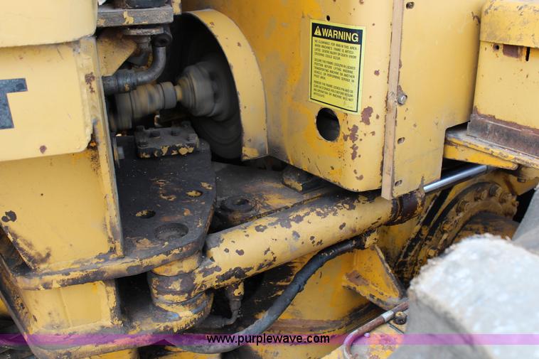 image for item G5453 1977 Caterpillar 140G articulated motor grader