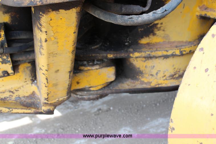 image for item G5453 1977 Caterpillar 140G articulated motor grader