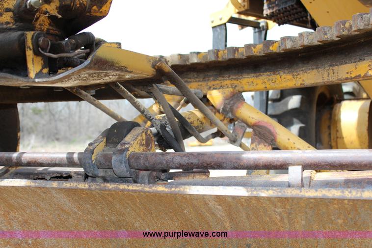 image for item G5453 1977 Caterpillar 140G articulated motor grader