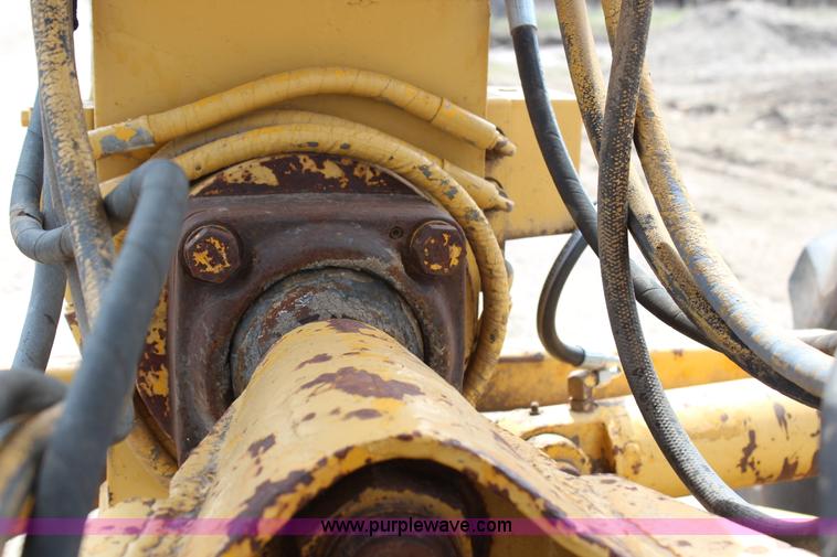 image for item G5453 1977 Caterpillar 140G articulated motor grader