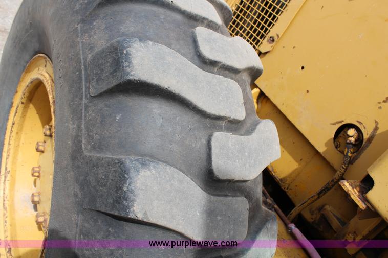 image for item G5453 1977 Caterpillar 140G articulated motor grader