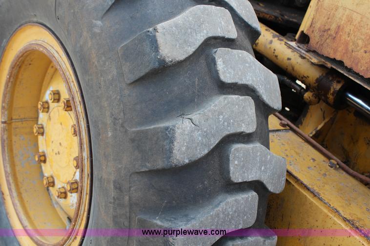 image for item G5453 1977 Caterpillar 140G articulated motor grader