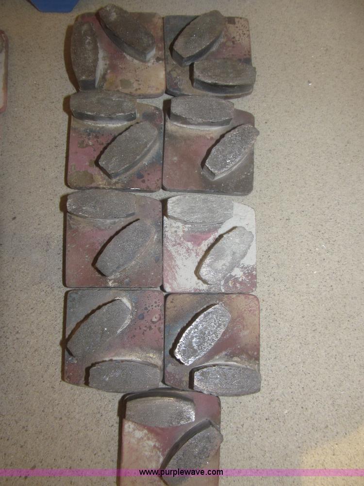 image for item K9707 (18) double segment diamond concrete wedge inserts