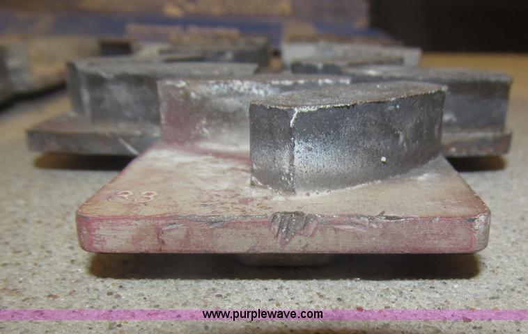 image for item K9707 (18) double segment diamond concrete wedge inserts