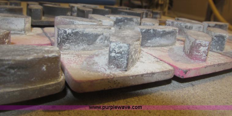 image for item K9707 (18) double segment diamond concrete wedge inserts