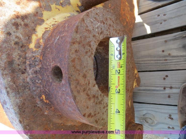 image for item S9553 Caterpillar 320B quick coupler