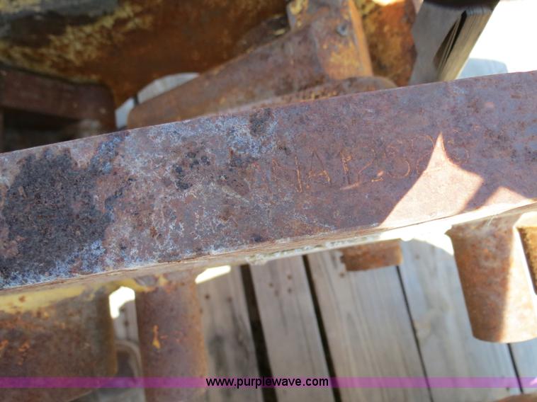 image for item S9553 Caterpillar 320B quick coupler