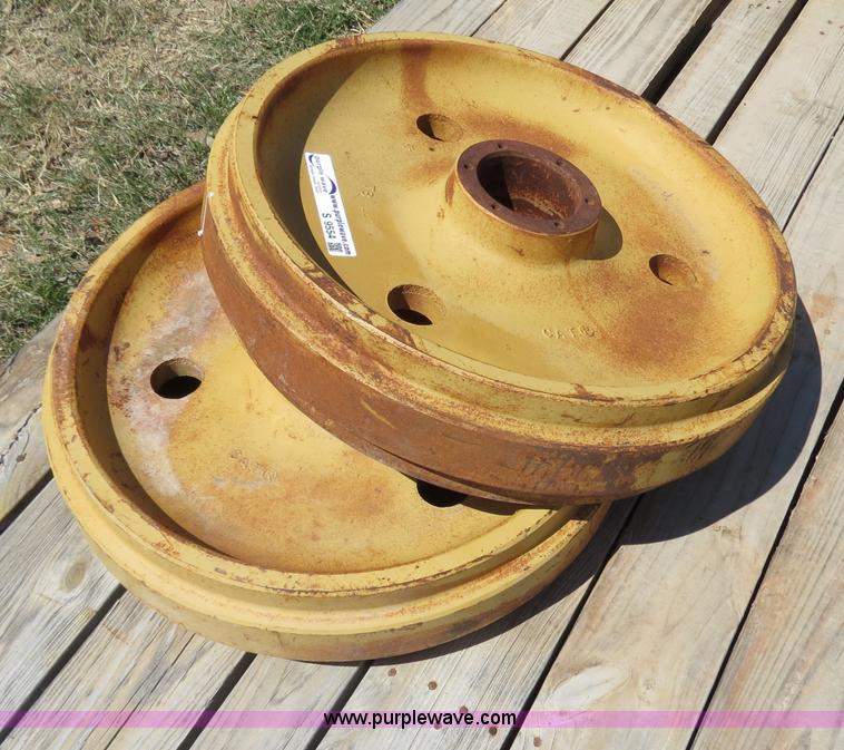 image for item S9554 (2) Caterpillar D5 front idlers