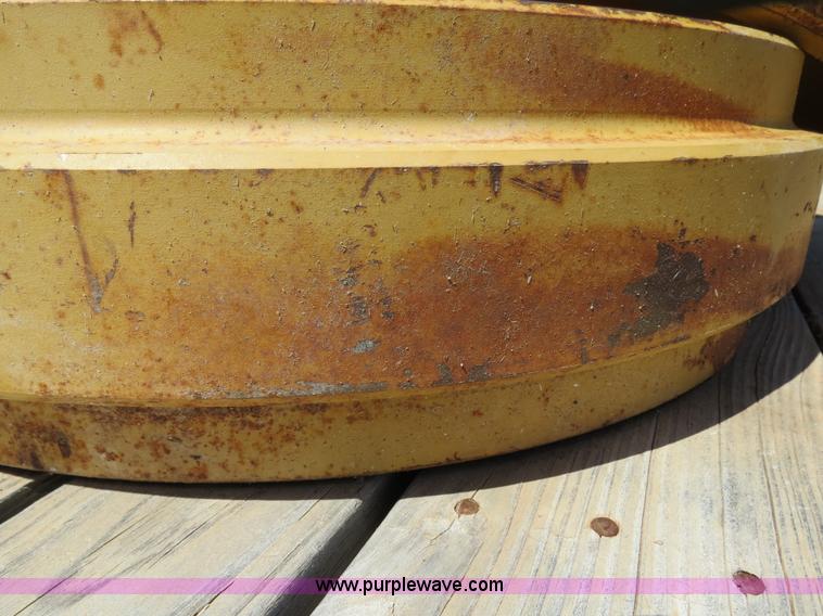 image for item S9554 (2) Caterpillar D5 front idlers