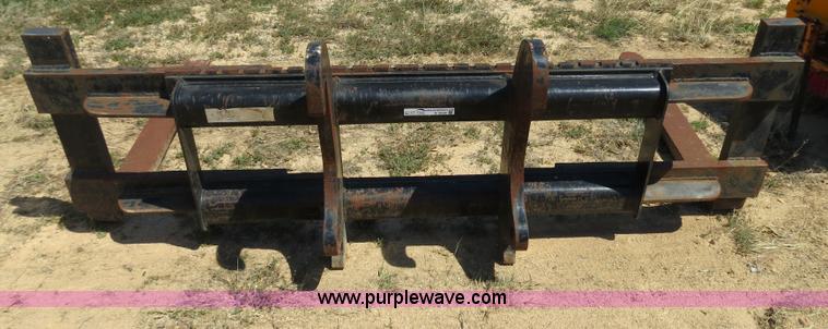 image for item S9558 Caterpillar IT28 spread forks