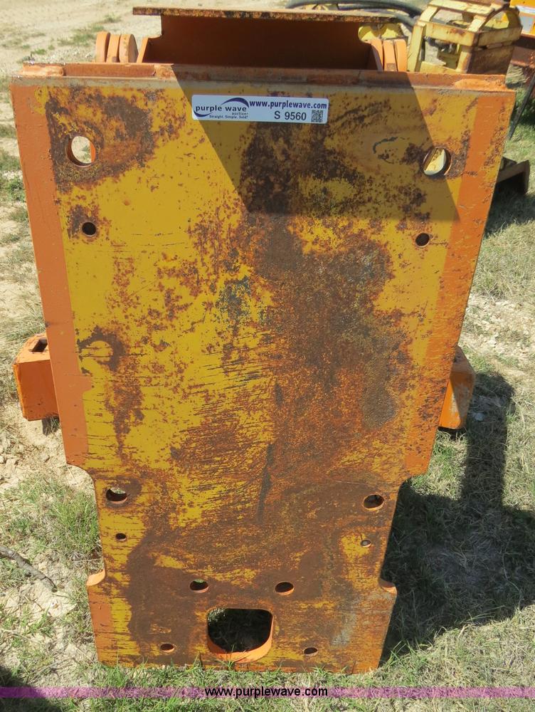 image for item S9560 Front mounted ripper