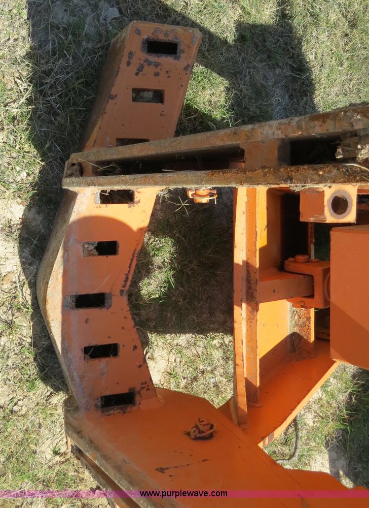 image for item S9560 Front mounted ripper