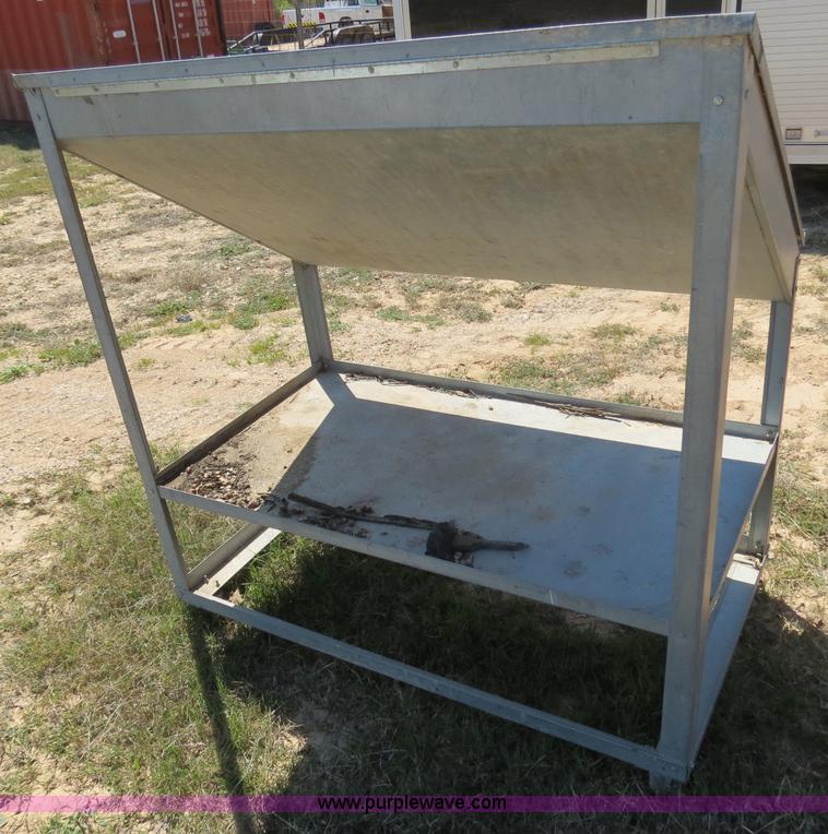 image for item S9561 3' plan table with storage