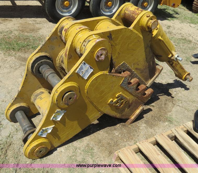 image for item S9569 SEC concrete pulverizer