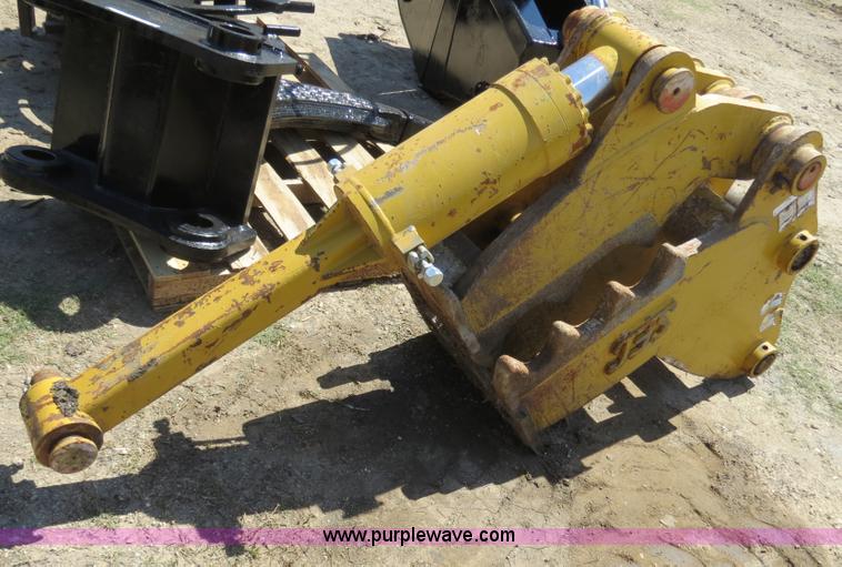 image for item S9569 SEC concrete pulverizer