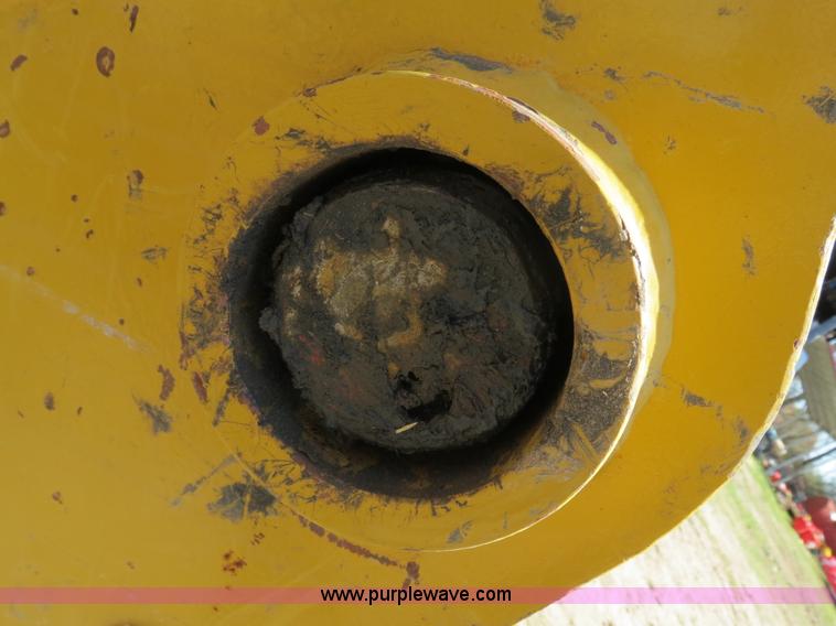 image for item S9569 SEC concrete pulverizer