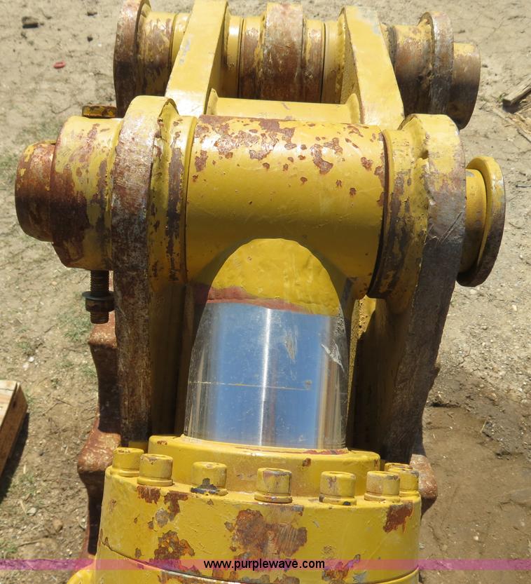 image for item S9569 SEC concrete pulverizer