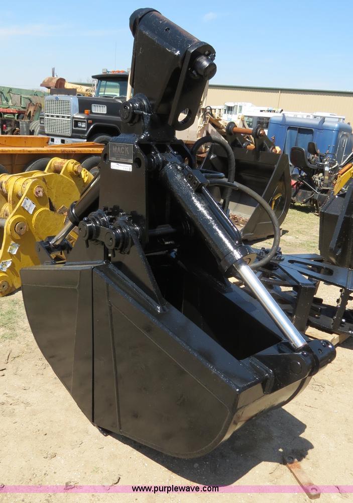 image for item S9570 Mack MHH-65-S 24" hydraulic clamshell bucket