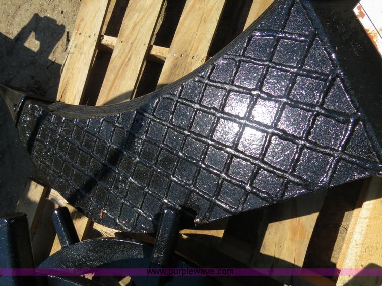 image for item S9571 SEC C/N60 excavator ripper