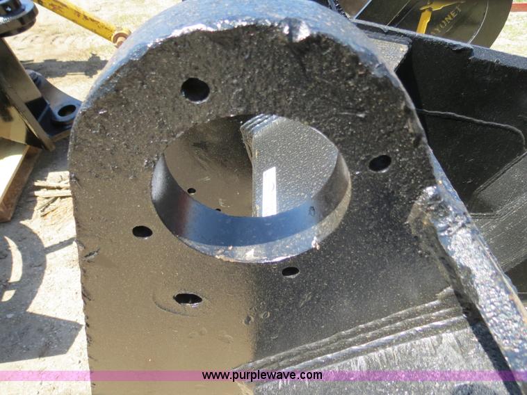 image for item S9573 Tooth Pro 48"/24" step down bucket