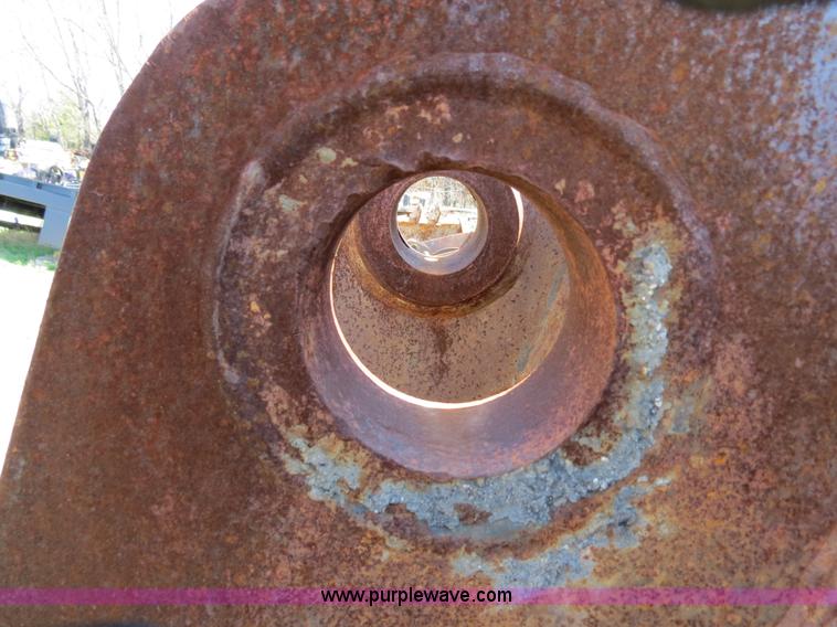 image for item S9574 Hensley 72" seven tooth excavator bucket