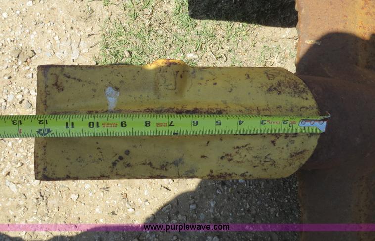 image for item S9574 Hensley 72" seven tooth excavator bucket