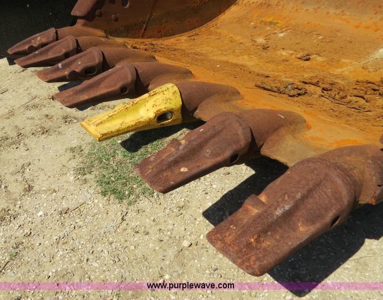 image for item S9574 Hensley 72" seven tooth excavator bucket