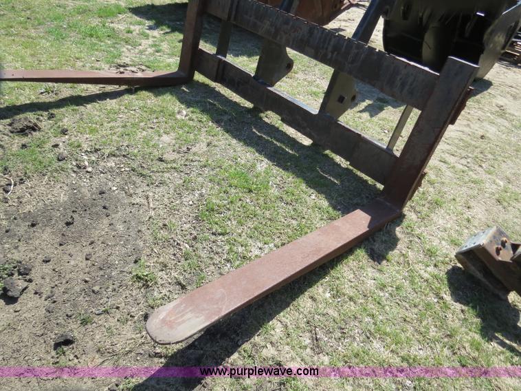 image for item S9575 Caterpillar Spread 54" forks
