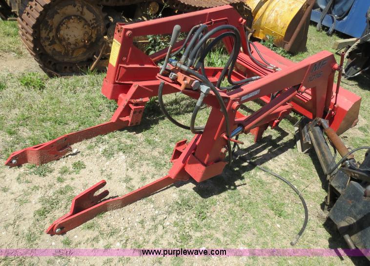 Massey Fergusen 1016 quick attach loader in Prosper, TX Item S9577