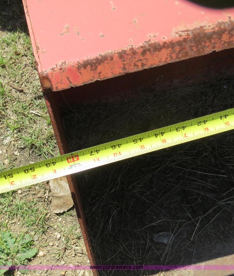 image for item S9577 Massey Fergusen 1016 quick attach loader